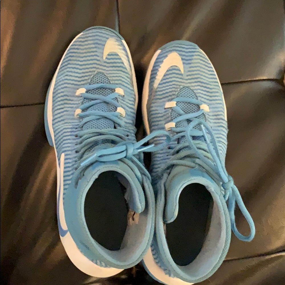 Blue and White Nike Zoom Clearout